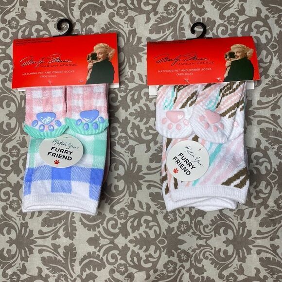 Marilyn Monroe Matching Sock Set for Pet & Owner for small pups - Picture 1 of 2